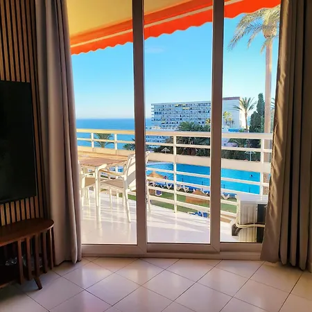 Sea & Pool View Torre De La Roca דירה טורמולינוס