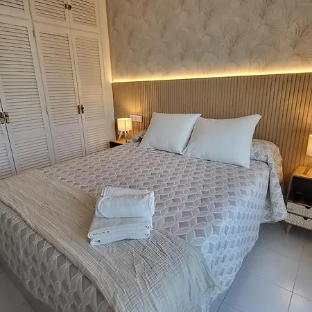 Διαμέρισμα Sea & Pool View Torre De La Roca Τορρεμολίνος