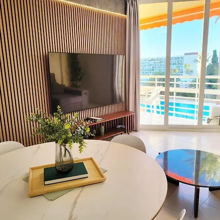 Appartamento Sea & Pool View Torre De La Roca *